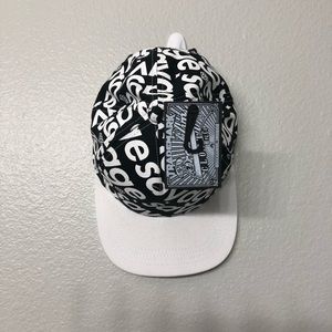 Savage hat onesize. Adj